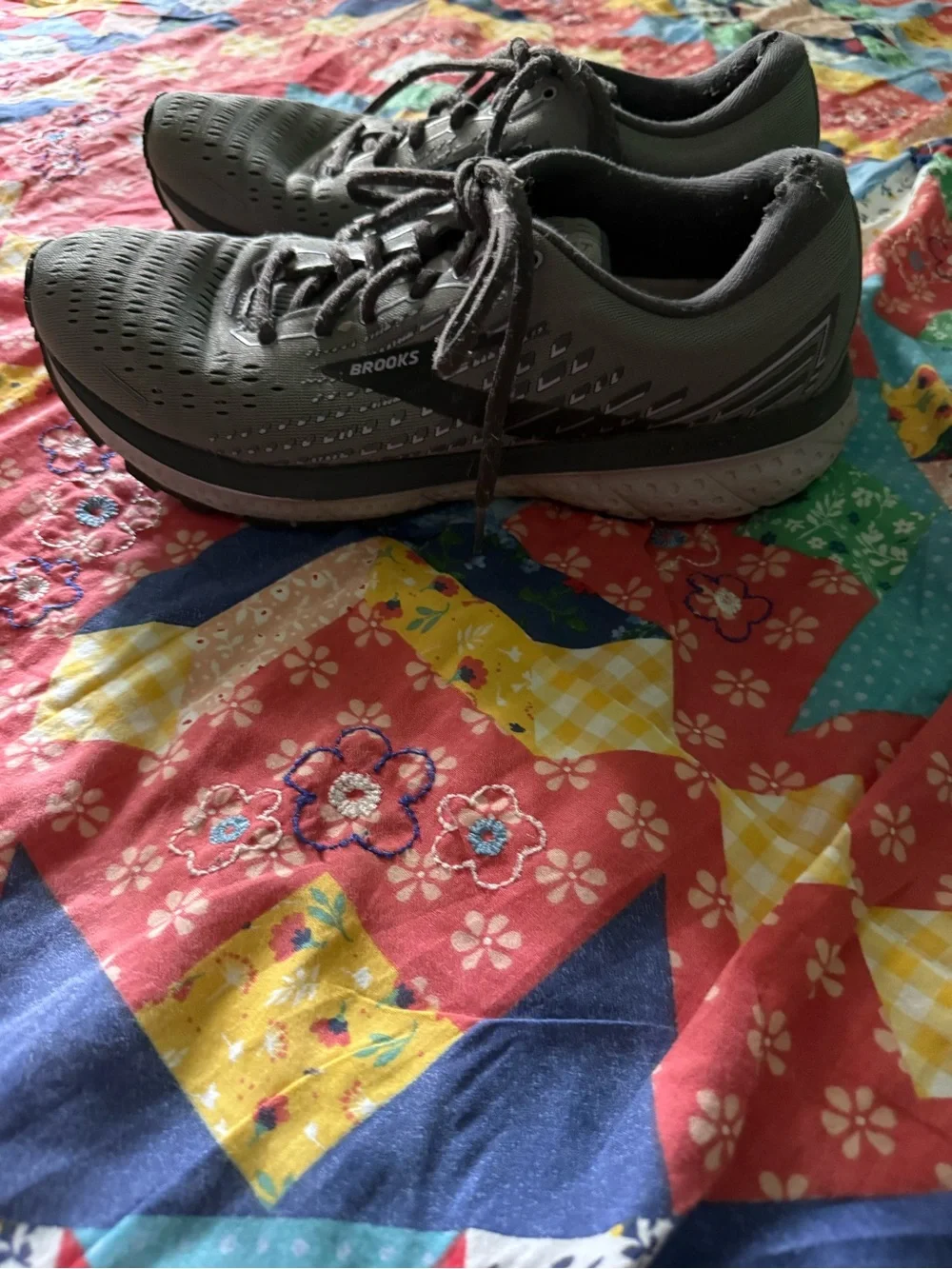 Brooks women athletic